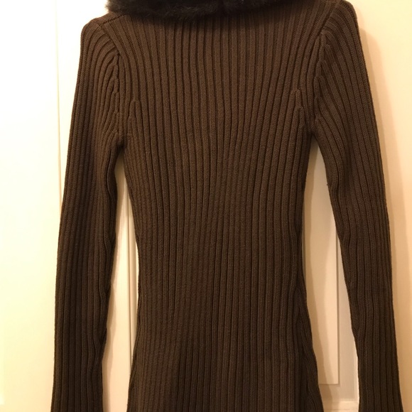 Wet Seal gently gently used Faux fur Sweater Size Small - Picture 5 of 11